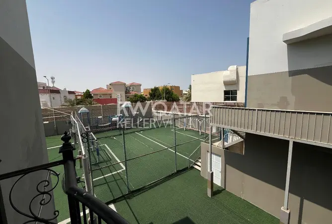 63532214 - Property Image 2