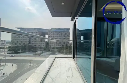 Apartment - 2 Bedrooms - 3 Bathrooms for rent in Lusail Marina Heights - Marina District - Lusail