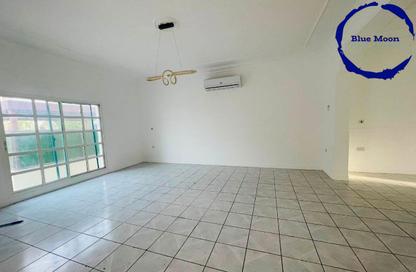 مجمع سكني - 4 - 4 للايجار في شارع  بو هامو - أبو هامور - الدوحة