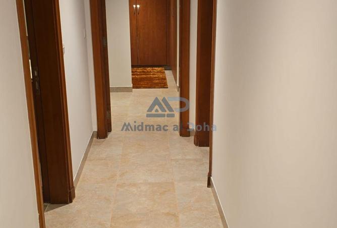 56168351 - Property Image 2