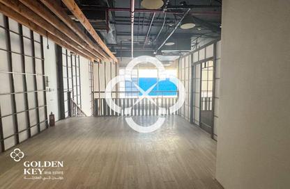 Shop - Studio - 2 Bathrooms for rent in Old Al Ghanim - Al Ghanim - Doha
