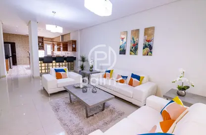 Villa - 4 Bedrooms - 6 Bathrooms for rent in Les Roses 1 - Les Roses Compound - Doha