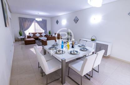 Villa - 4 Bedrooms - 6 Bathrooms for rent in Les Roses 1 - Les Roses Compound - Doha