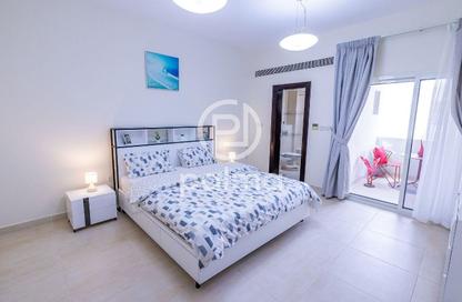 Villa - 4 Bedrooms - 6 Bathrooms for rent in Les Roses 1 - Les Roses Compound - Doha