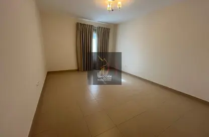 شقة - 2 غرف نوم - 2 حمامات للايجار في شارع المطار القديم - طريق المطار القديم - الدوحة