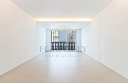 Apartment - 2 Bedrooms - 3 Bathrooms for sale in Viva West - Viva Bahriyah - The Pearl Island - Doha