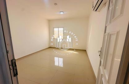 Apartment - 2 Bedrooms - 1 Bathroom for rent in Ain Khaled - Doha