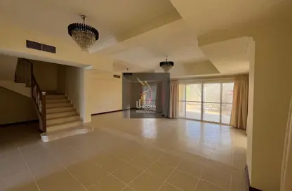 مجمع سكني - 4 غرف نوم - 5 حمامات للايجار في شارع الوعب - الوعب - الدوحة