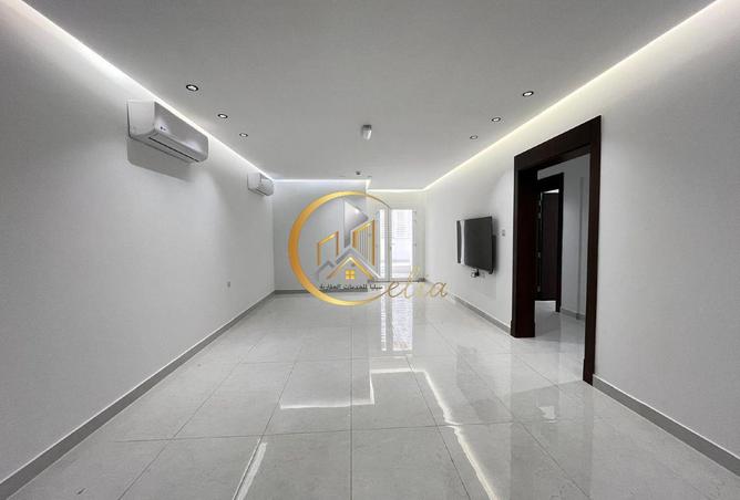 54102388 - Property Image 2