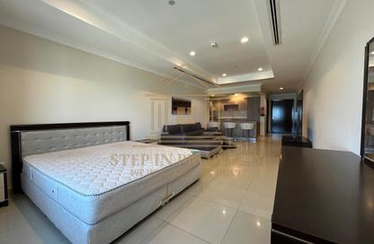 Apartment - Studio - 1 Bathroom for rent in East Porto Drive - Porto Arabia - The Pearl Island - Doha