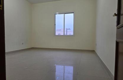 Apartment - 2 Bedrooms - 2 Bathrooms for rent in Bin Omran 35 - Fereej Bin Omran - Doha