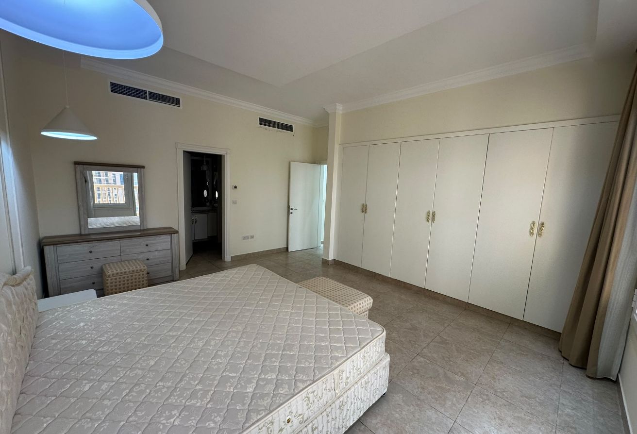 3-Bedroom + Maid | Fully Furnished | Skyline View thumbnail 4