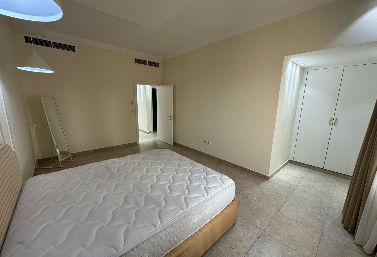 3-Bedroom + Maid | Fully Furnished | Skyline View thumbnail 9
