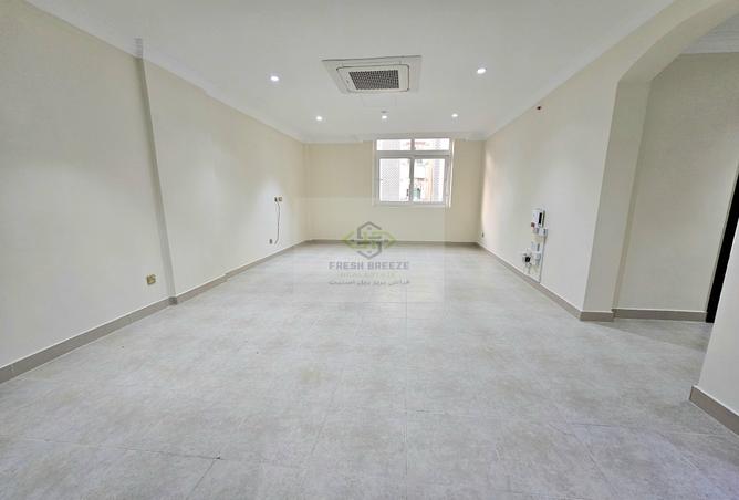 53520158 - Property Main Image