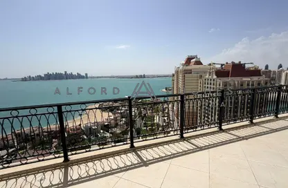 Penthouse - 3 Bedrooms - 4 Bathrooms for rent in Floresta Gardens - Floresta Gardens - The Pearl Island - Doha