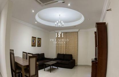 Apartment - 2 Bedrooms - 2 Bathrooms for rent in Al Sadd Tourist Apartments - Al Sadd - Doha