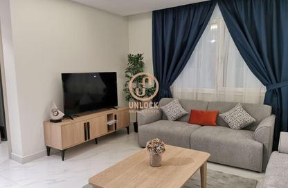 Apartment - 2 Bedrooms - 3 Bathrooms for rent in Ramada Commercial Building - Al Rawabi Street - Al Muntazah - Doha