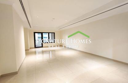 Apartment - 1 Bedroom - 2 Bathrooms for rent in East Porto Drive - Porto Arabia - The Pearl Island - Doha Apartment - 1 Bedroom - 2 Bathrooms for rent in East Porto Drive - Porto Arabia - The Pearl Island - Doha