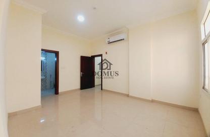 Apartment - 2 Bedrooms - 2 Bathrooms for rent in Hiteen Street - Al Muntazah - Doha