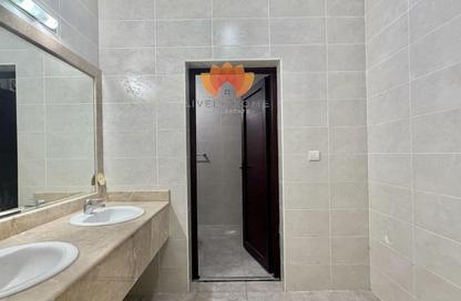 Villa - 5 Bedrooms - 5 Bathrooms for rent in Al Markhiya Street - Al Markhiya - Doha Villa - 5 Bedrooms - 5 Bathrooms for rent in Al Markhiya Street - Al Markhiya - Doha