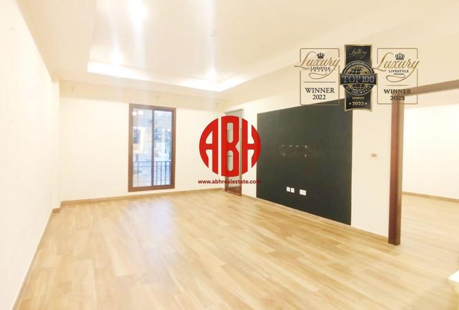 1030803 - Property Image 2