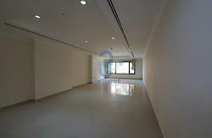 Apartment - Studio - 1 Bathroom for rent in East Porto Drive - Porto Arabia - The Pearl Island - Doha