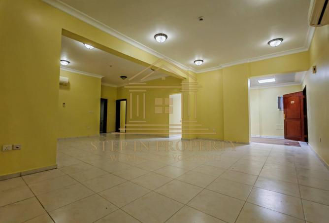 54978669 - Property Main Image