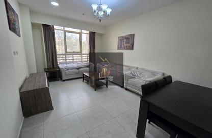 Apartment - 2 Bedrooms - 3 Bathrooms for rent in Anas Street - Fereej Bin Mahmoud North - Fereej Bin Mahmoud - Doha