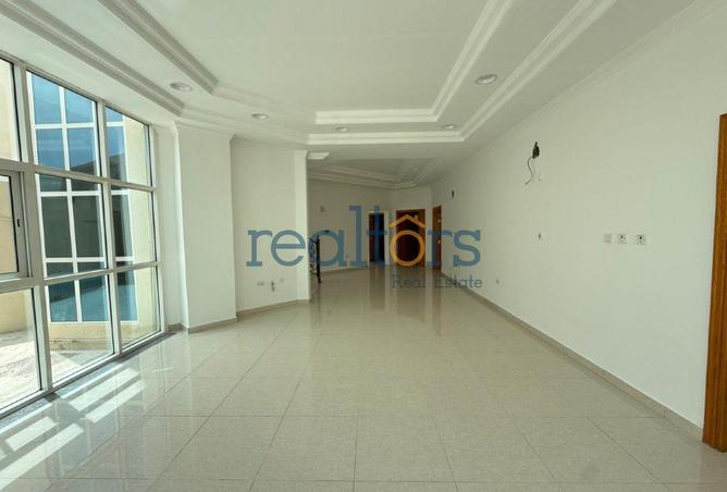 54927479 - Property Image 3