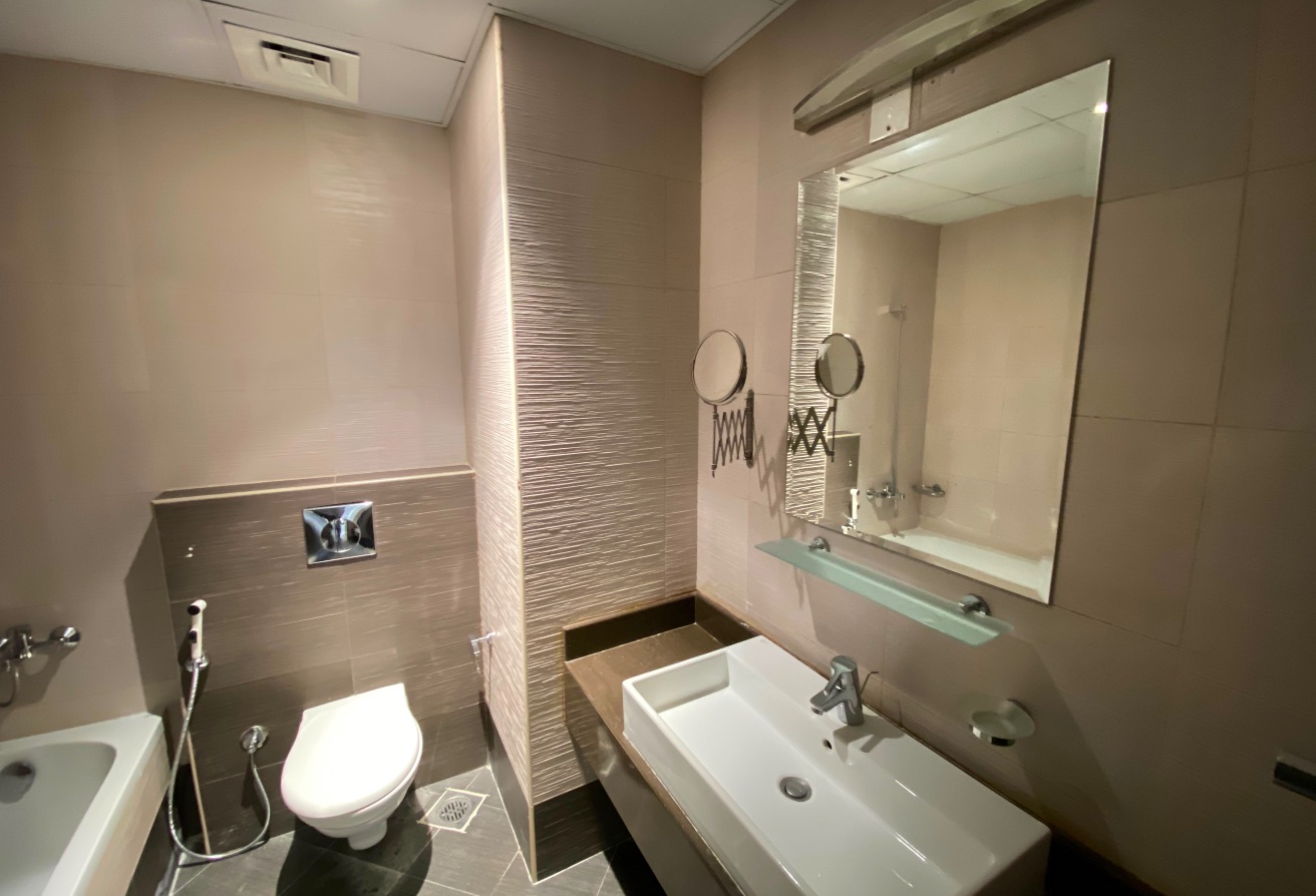 Spacious 2BHK+Maid in Foxhill | 4 Bath | 8K Rent thumbnail 13