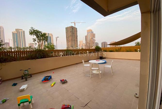 60168962 - Property Image 2