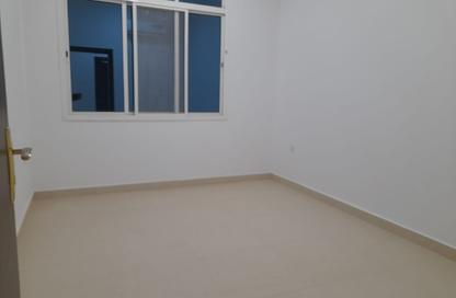 Apartment - 2 Bedrooms - 2 Bathrooms for rent in Bu Hamour Street - Abu Hamour - Doha