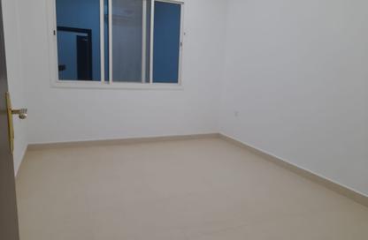Apartment - 2 Bedrooms - 2 Bathrooms for rent in Bu Hamour Street - Abu Hamour - Doha