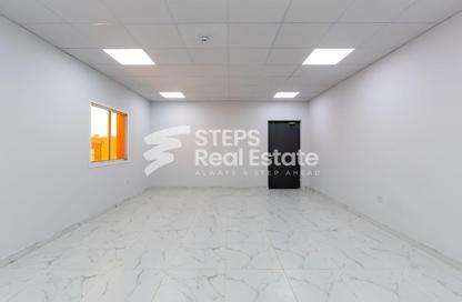 سكن عمال - استوديو - 8 حمامات للايجار في أبو نخله - الدوحة