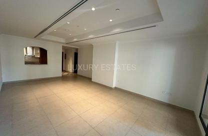 Apartment - 2 Bedrooms - 2 Bathrooms for rent in One Porto Arabia - Porto Arabia - The Pearl Island - Doha