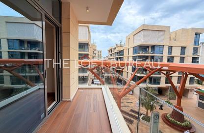 Apartment - 2 Bedrooms - 3 Bathrooms for sale in Crystal Residence - Gewan Island - The Pearl Island - Doha