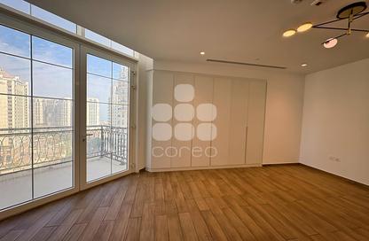 Apartment - 2 Bedrooms - 4 Bathrooms for rent in Floresta Gardens - Floresta Gardens - The Pearl Island - Doha