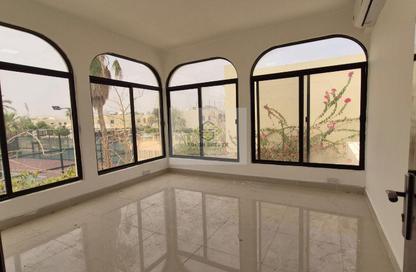 Villa - 5 Bedrooms - 4 Bathrooms for rent in Old Airport Road - Old Airport Road - Doha