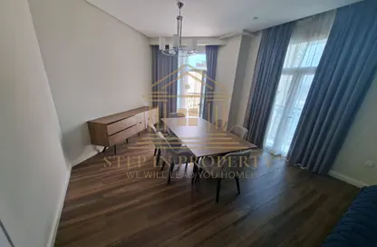 Apartment - 2 Bedrooms - 4 Bathrooms for rent in Floresta Gardens - Floresta Gardens - The Pearl Island - Doha