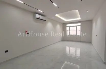Apartment - 2 Bedrooms - 2 Bathrooms for rent in Al Messila - Al Messila - Doha