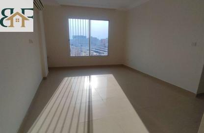 Apartment - 2 Bedrooms - 2 Bathrooms for rent in Al Nasr Street - Al Nasr - Doha