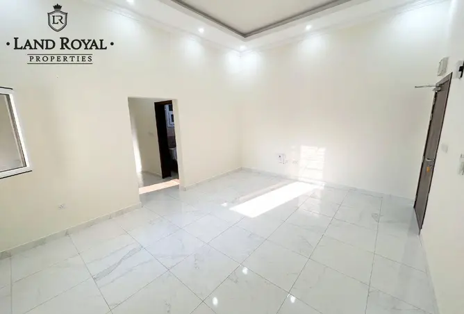 63701365 - Property Image 2