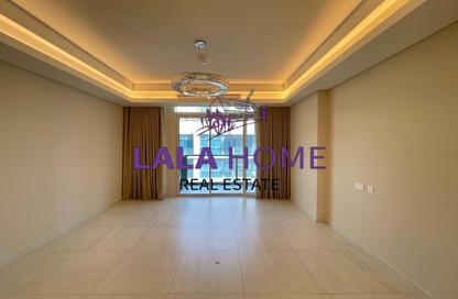 Apartment - 1 Bedroom - 2 Bathrooms for sale in Crystal Residence - Gewan Island - The Pearl Island - Doha
