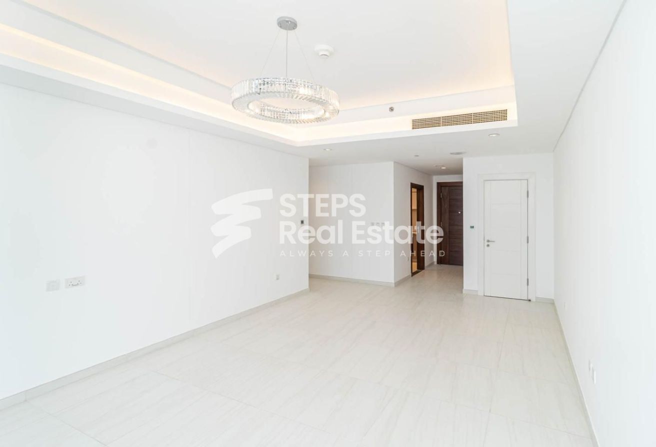 Luxurious Two-Bedroom Apartment  | Bills Included - apartment in Crystal Residence