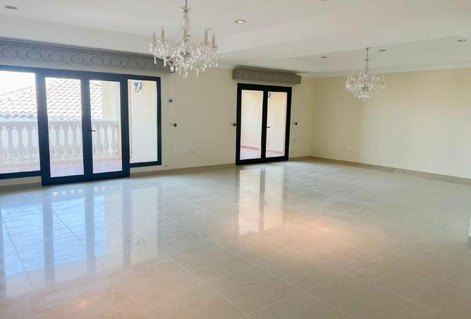 51721705 - Property Image 2