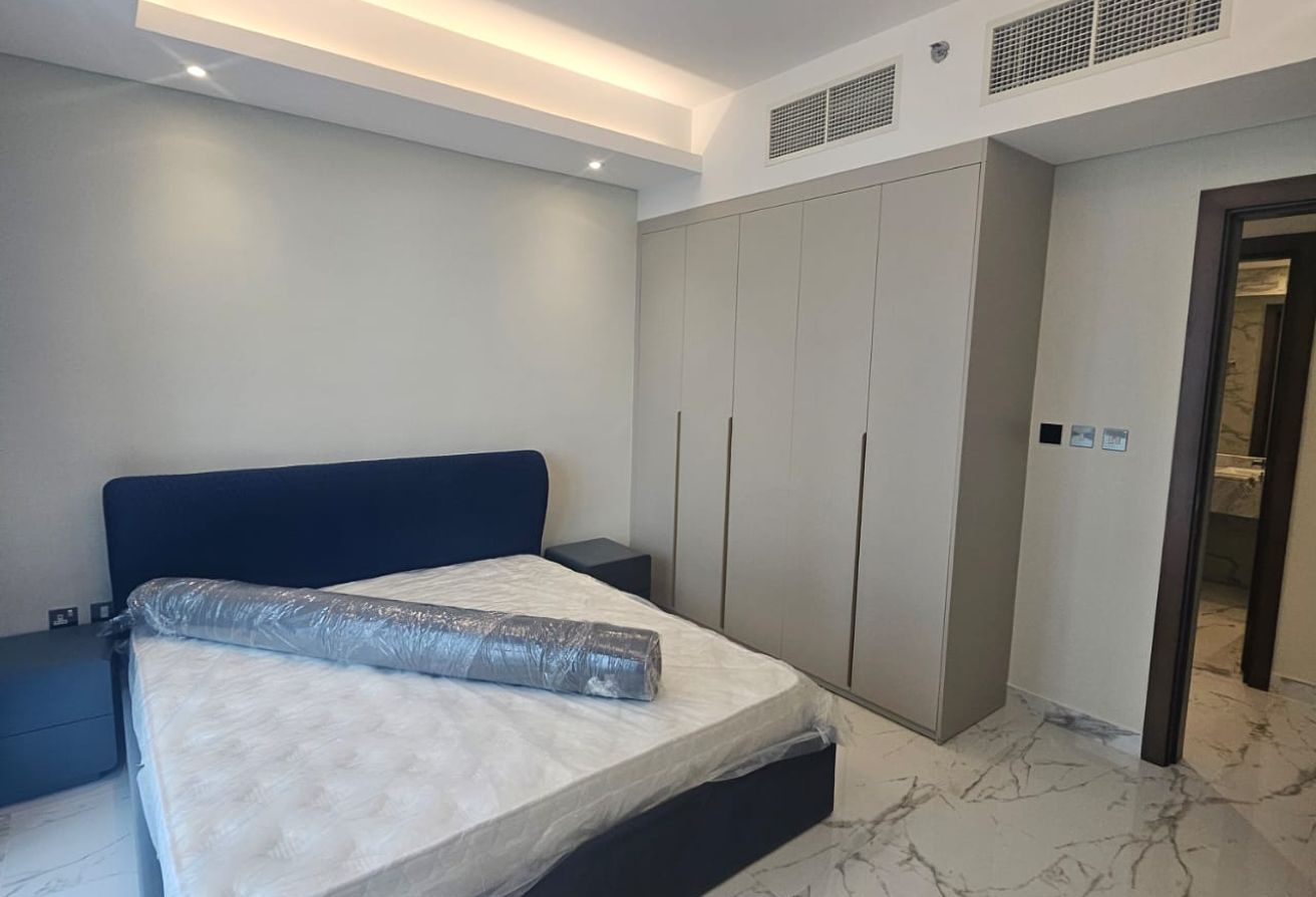 AMAZING 2 BHK FF 4 YRS PLAN MARINA VIEW BEST PRICE thumbnail 17