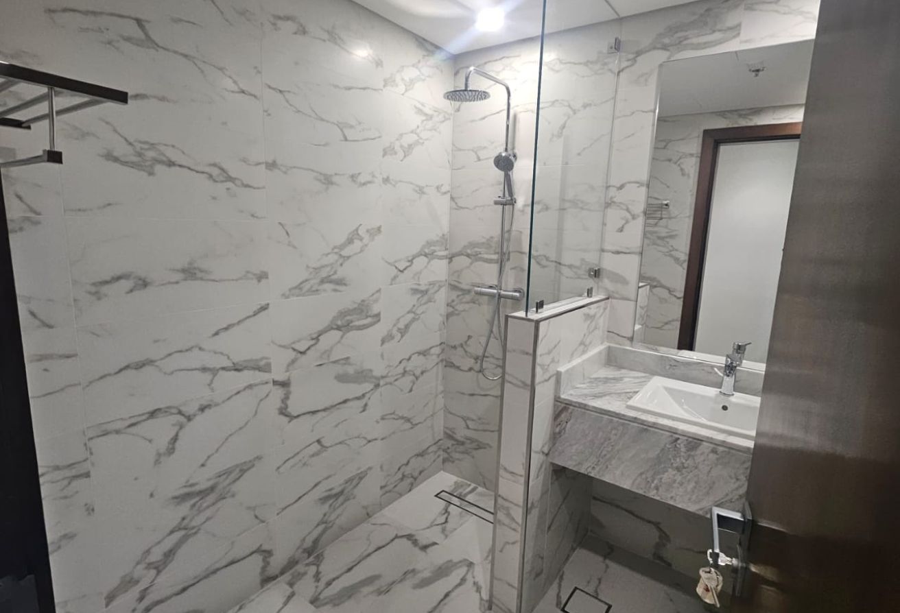 AMAZING 2 BHK FF 4 YRS PLAN MARINA VIEW BEST PRICE thumbnail 9