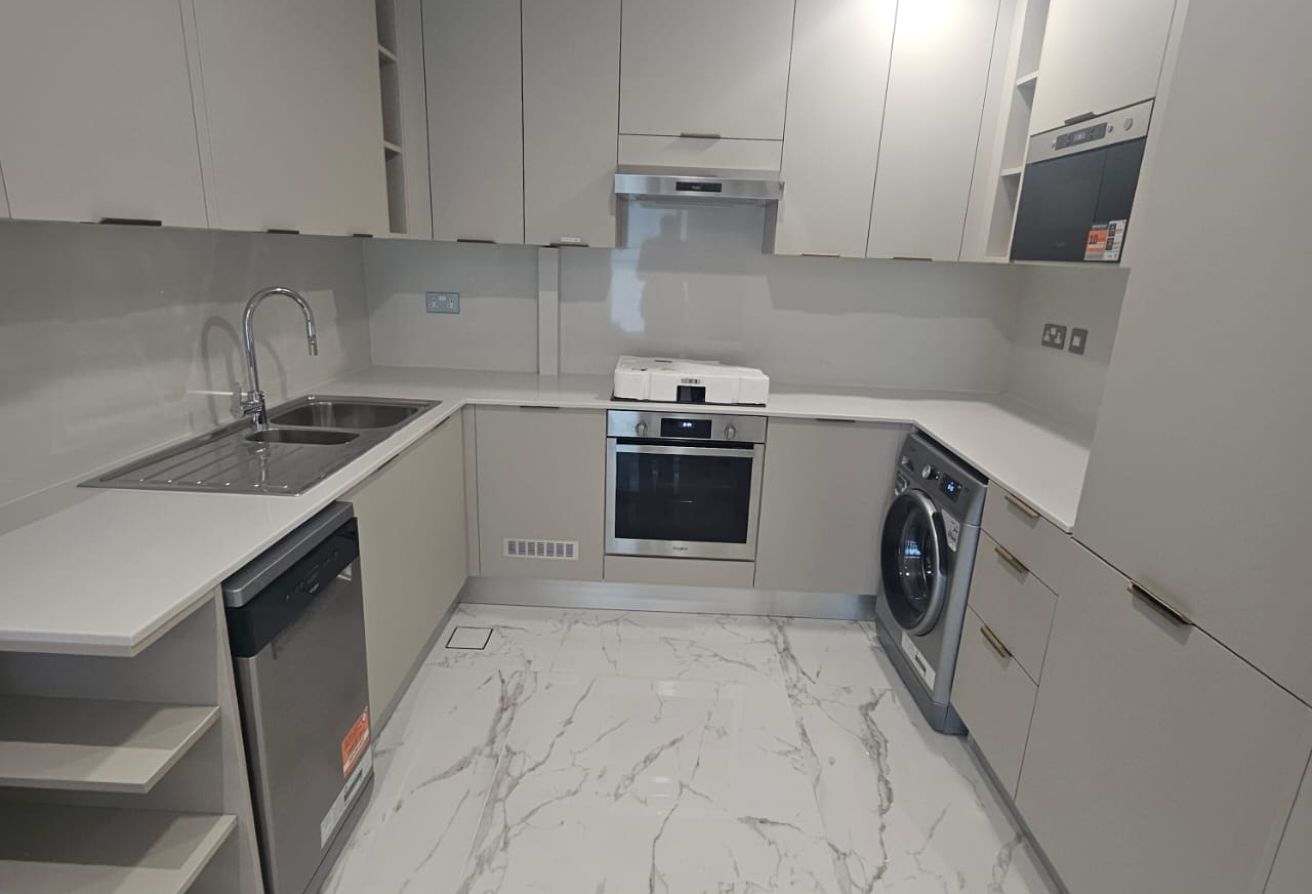 AMAZING 2 BHK FF 4 YRS PLAN MARINA VIEW BEST PRICE thumbnail 4