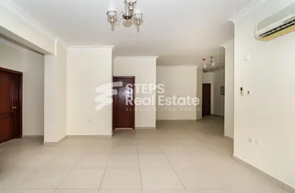 Apartment - 2 Bedrooms - 2 Bathrooms for rent in Al Mansoura - Al Mansoura - Doha