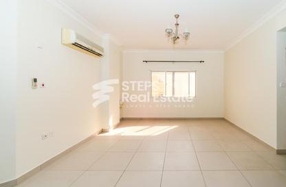 Apartment - 2 - 2 for rent in Al Mansoura - Al Mansoura - Doha